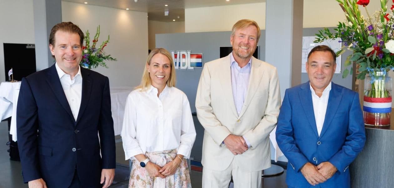 King Willem-Alexander visits VDL Groep